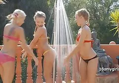 آن کلمه عکسکیر و کس شیرین از blowjob است!