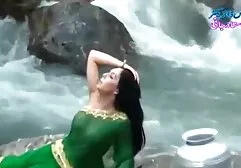 شلخته روسی خروس خود را از دست بزرگترین سوراخ کون زن داد